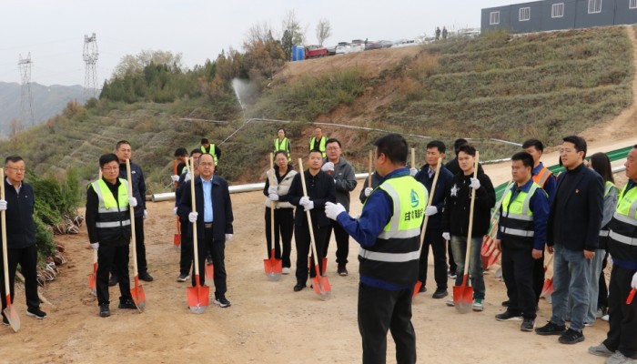 同心共繪生態圖丨甘肅建投生態公司多支部聯合開展秋季植樹行..